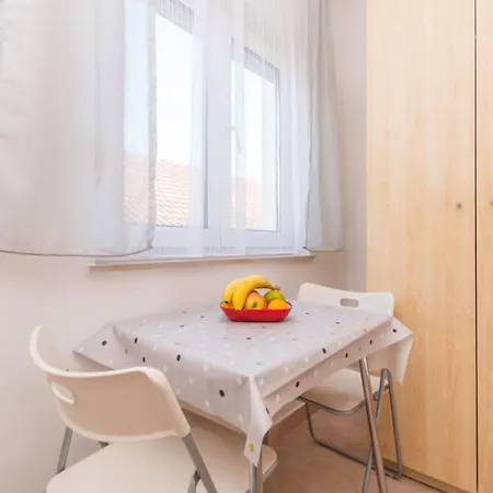 In * Sveti Filip i Jakov