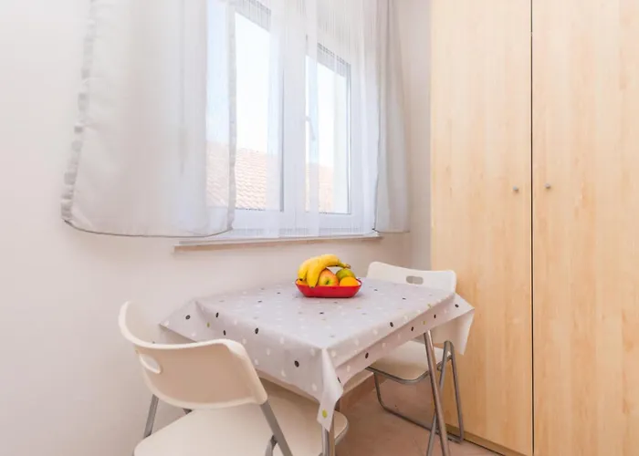 In * Sveti Filip i Jakov