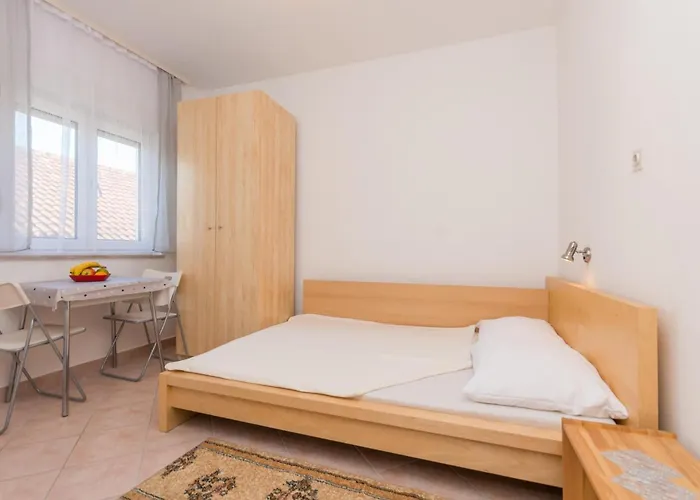 Apartment In Sveti Filip i Jakov